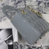 1603332946795543.jpg M0538 迪奥Lady Dior My ABCDior 手袋 漆皮藤格纹 灰色