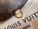 M43644 LV Bumbag 腰包 LV2018新款男女通用腰包 LV斜跨单肩包