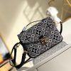 1605580348416089.jpg M57272 LV POCHETTE METIS 中号手袋 LV1854系列邮差包 灰色