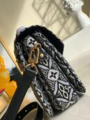M57272 LV POCHETTE METIS 中号手袋 LV1854系列邮差包 灰色