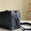 1606099619258611.jpg M55702 LV MINI SOFT TRUNK 链条包 Taurillon 皮革盒子男包