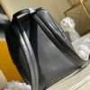 M30735 LV DISCOVERY 双肩包 Taiga 皮革背包 蓝色