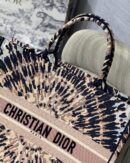 M1286 Dior Book Tote系列Dior Oblique刺绣帆布手提包 幻影粉