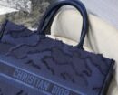 M1286 Dior Book Tote 大号手袋 蓝色迷彩刺绣