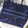 M1286 Dior Book Tote 大号手袋 蓝色迷彩刺绣