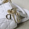 1608196134452386.jpg M0538 迪奥Lady Dior MyABCDior 手袋 羊皮革藤格纹 白色