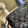 M80033 LV MINI SOFT TRUNK 链条包 男士盒子包