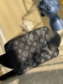 M57281 LV OUTDOOR 腰包 2021新款男士腰包