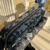 1608517393437733.jpg M57281 LV OUTDOOR 腰包 2021新款男士腰包