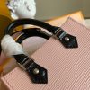 M69575 LV PETIT SAC PLAT 手袋 Epi 皮革托特包 粉色