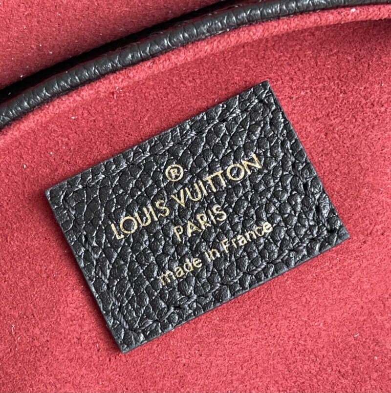 M80596 LV TINY 双肩包 Monogram压纹软粒面牛皮女包 黑色 - Image 18