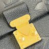 M45976 LV MADELEINE 中号手袋 压纹皮革手提单肩包 黑色