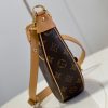M81098 LV Loop 手袋 2022 早春系列月牙包豌豆包