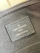 M20703 LV WHY KNOT 小号手袋 镂花穿孔牛皮革 单肩手提包 黑色