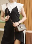614368 Gucci 饰搭扣迷你手袋 Gucci男士迷你手拿斜挎包
