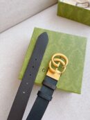 627055 Gucci 双G带扣双面腰带 GG Marmont系列黑色男士皮带 金扣