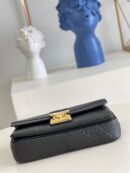 M46200 LV MARCEAU 手袋 2022新款 LV压纹牛皮链条包 黑色