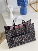 M46154 LV OnTheGo MM手袋 2022新款 LV托特包 黑色