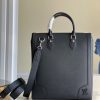 1681352625820713.jpg M30811 LV VERTICAL TOTE 手袋 Taiga 牛皮革单肩手提公文包