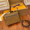 1681869298532357.jpg M44876 LV Pochette Metis 手袋 新版Monogram Reverse涂层老花邮差包