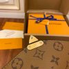 1681869304456553.jpg M44876 LV Pochette Metis 手袋 新版Monogram Reverse涂层老花邮差包
