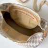 1682390151692094.jpg N41369 LV Speedy 35 手袋(无肩带)Damier Azur 涂层帆布 LV枕头包