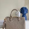 1682473507368265.jpg M59273 LV SPEEDY BANDOULIERE 25 手袋 压纹粒面牛皮革枕头包