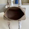 1682473532253252.jpg M59273 LV SPEEDY BANDOULIERE 25 手袋 压纹粒面牛皮革枕头包
