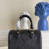 1682475606743196.jpg M58953 LV Speedy Bandouliere 20 手袋 压纹粒面牛皮革枕头包