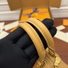 1682556464969087.jpg M81457 LV NANO SPEEDY 手袋 压纹软粒面牛皮mini枕头包