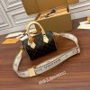 1682558310192817.jpg M46222 LV SPEEDY BANDOULIERE 20手袋 Monogram 涂层帆布枕头包 粉色背带
