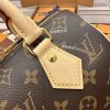 1682558426557937.jpg M46222 LV SPEEDY BANDOULIERE 20手袋 Monogram 涂层帆布枕头包 粉色背带