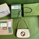 699268 Gucci Blondie系列肩背包 圆形互扣式双G单肩包 白色