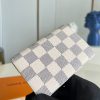 1684477784182065.jpg N61276 LV ROSALIE 零钱包 Damier Azur 帆布钱夹 LV豆豆钱夹 粉色