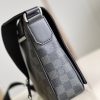 N42710 LV DISTRICT 小号邮差包 Damier Graphite 帆布男士单肩斜挎包