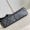 N42710 LV DISTRICT 小号邮差包 Damier Graphite 帆布男士单肩斜挎包