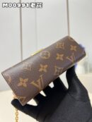 M00991 LV BITSY POUCH 挂饰 2023 Cruise 早春系列口红钥匙包