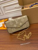 M69977 LV LV FELICIE POCHETTE 手袋 牛皮压纹三合一链条包 LV三件套 灰色