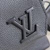 M22482 LV FASTLINE 邮差包 柔软牛皮男士单肩斜挎包 黑色