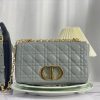 1693098837514298.jpg M9242 迪奥 CARO 中号手袋 柔软牛皮革藤格纹 灰色