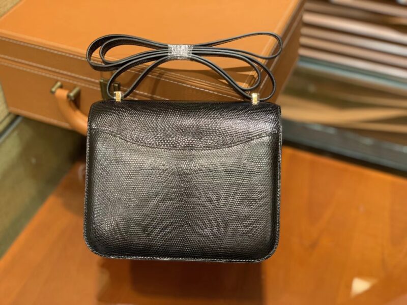 爱马仕 Constance 18cm 经典黑 仿蜥蜴皮 顶级手缝工艺 金扣 - Image 2