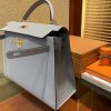 爱马仕 Kelly 32(凯莉包) 亚麻蓝 德国进口 掌纹牛皮 原版蜜蜡线 全手工缝制