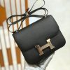 1a1e62b17eb3e53.jpg 爱马仕 Constance 18cm 经典黑 Epsom 掌纹小牛皮 银扣 原版蜜蜡线 顶级手缝