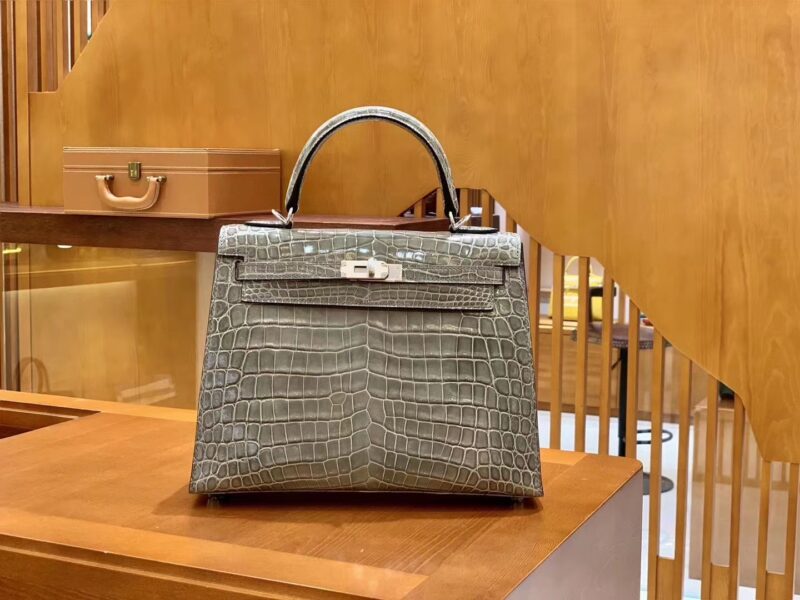 爱马仕 Kelly 25cm 斑鸠灰 尼罗鳄鱼皮 银扣 原版蜜蜡线 顶级手缝 现货