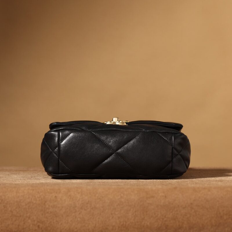 Chanel 19Bag系列小羊皮口盖包黑色XS免检版 - Image 8