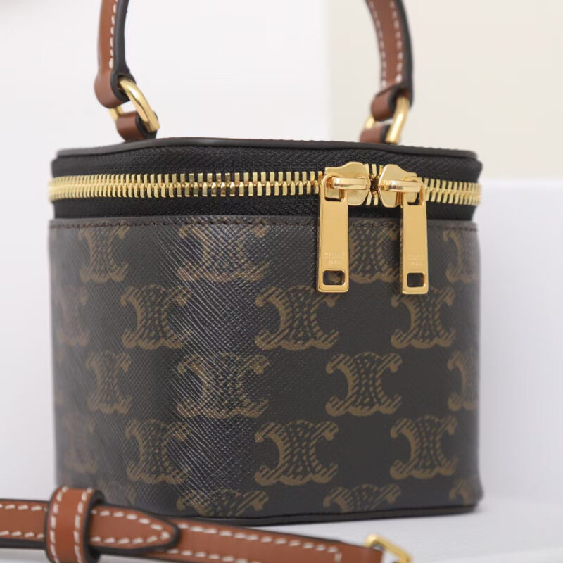 Celine*Triomphe系列手提袋10J762棕印花免检版 - Image 6