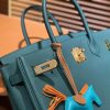 22fb2cc09e5f92e.jpg 爱马仕 Birkin铂金包 孔雀绿 德国进口小牛皮 顶级品质全手工缝制 金扣 30cm