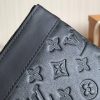 24081532314805.jpg M62903 LV Pochette Apollo 手袋 LV男包 LV全皮压花系列 LV手包