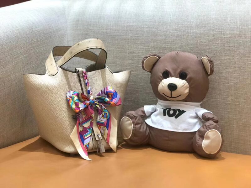 爱马仕 菜篮子 18cm 杏色 鸵鸟皮拼togo小牛皮 原版蜜蜡线 顶级手缝 - Image 2
