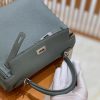 25a2ed6e78634fa.jpg 爱马仕 Kelly 25cm Togo 杏仁绿 银扣 全手工缝制 鳄鱼皮高订版本